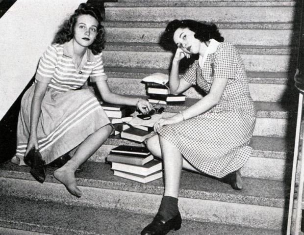vintage-college-girls